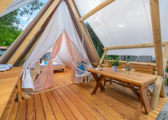 Eco Glamping- Fkk Nudist Solaris Πόρετς