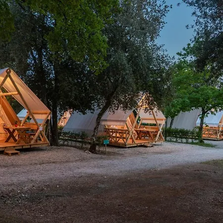 Eco Glamping- Fkk Nudist Solaris Пореч